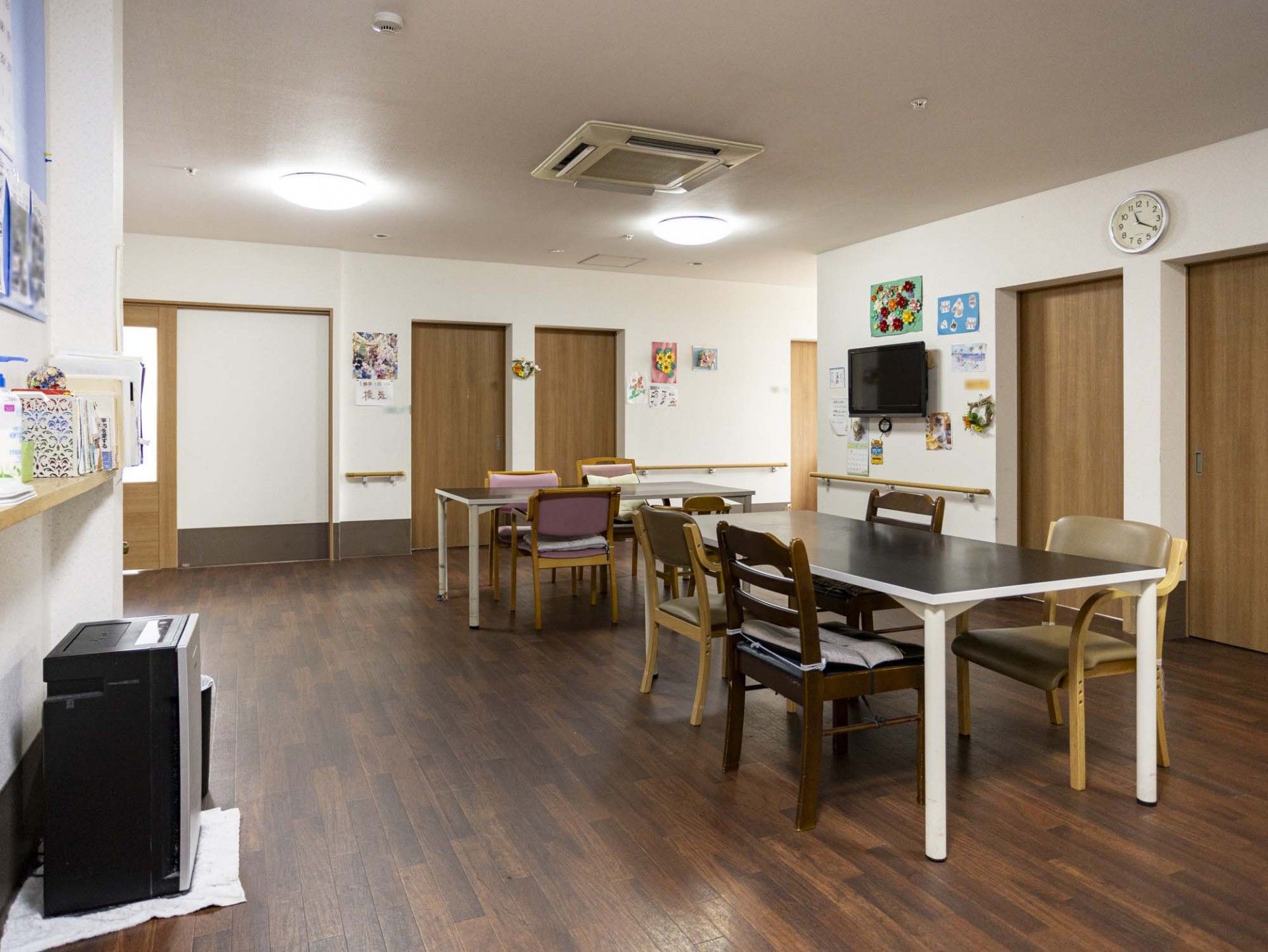 落ち着いた雰囲気の部屋