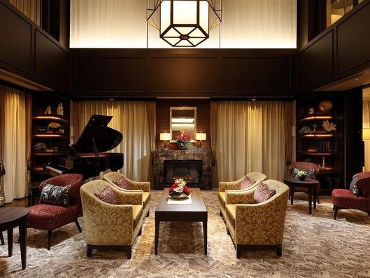 エントランスラウンジ