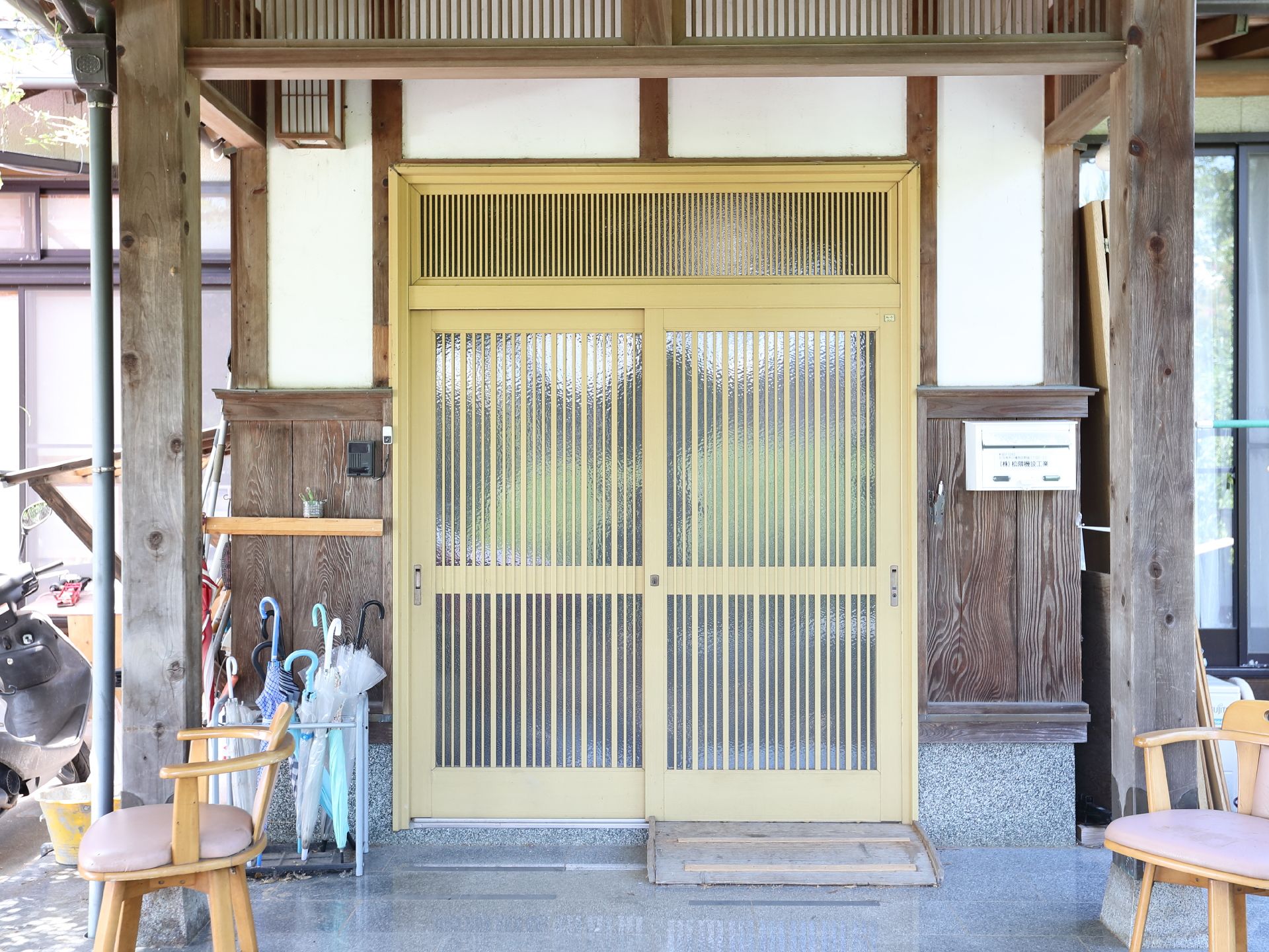 スロープを設置したエントランス