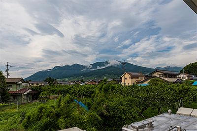 山々を望む景色