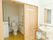 手すりを設置しているトイレと洗面台