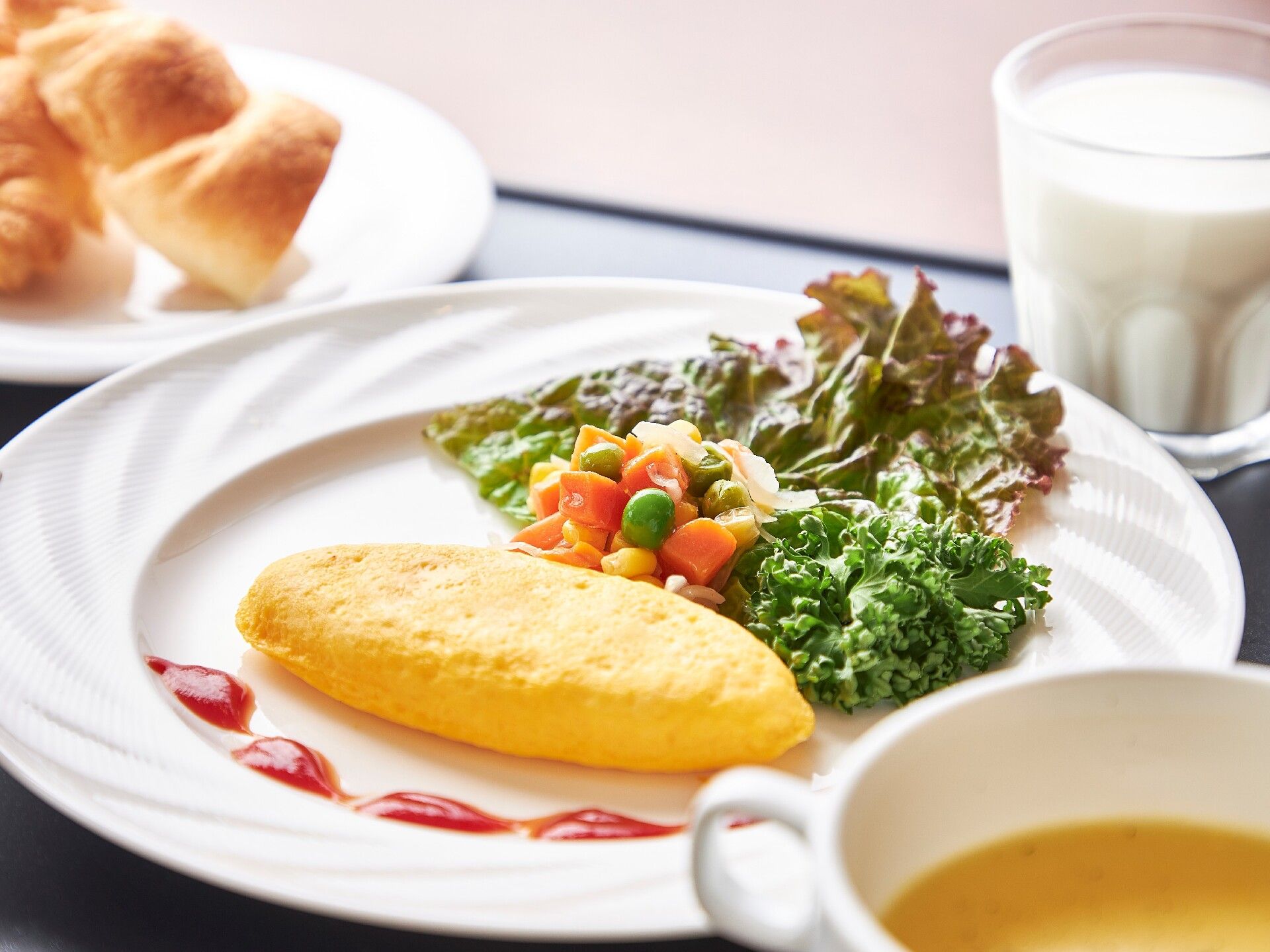 バランスの取れた朝食の様子
