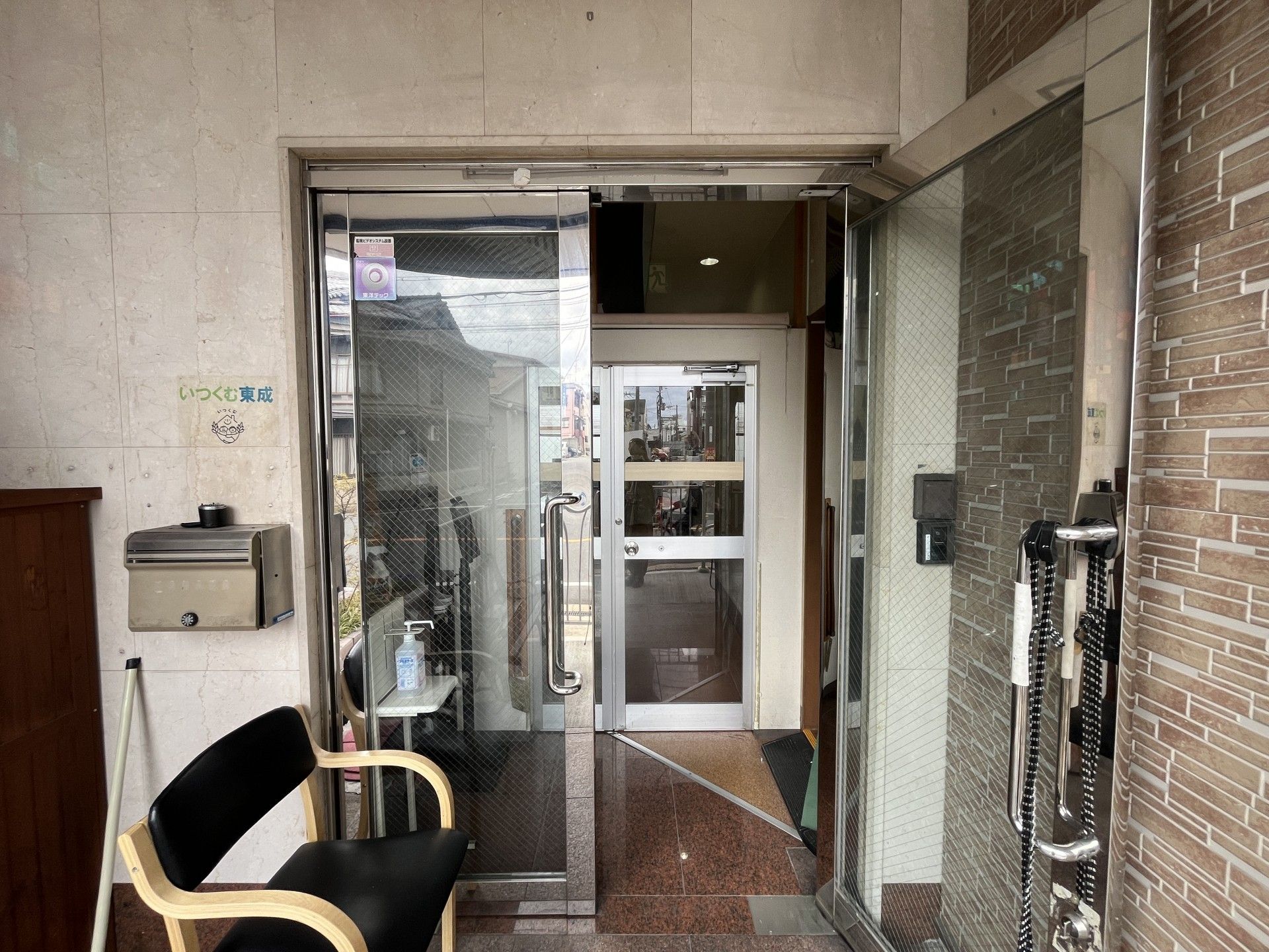 出入りしやすい自動ドア