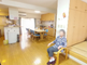 介護施設の居間と利用者様
