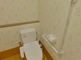 介護施設の明るいトイレ設備