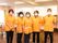 介護施設内で働いている５人のスタッフ
