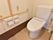 トイレには万が一に備えて手すりや呼び出しブザーが設置されている。入居者様のトイレでの安全対策が考慮されている。