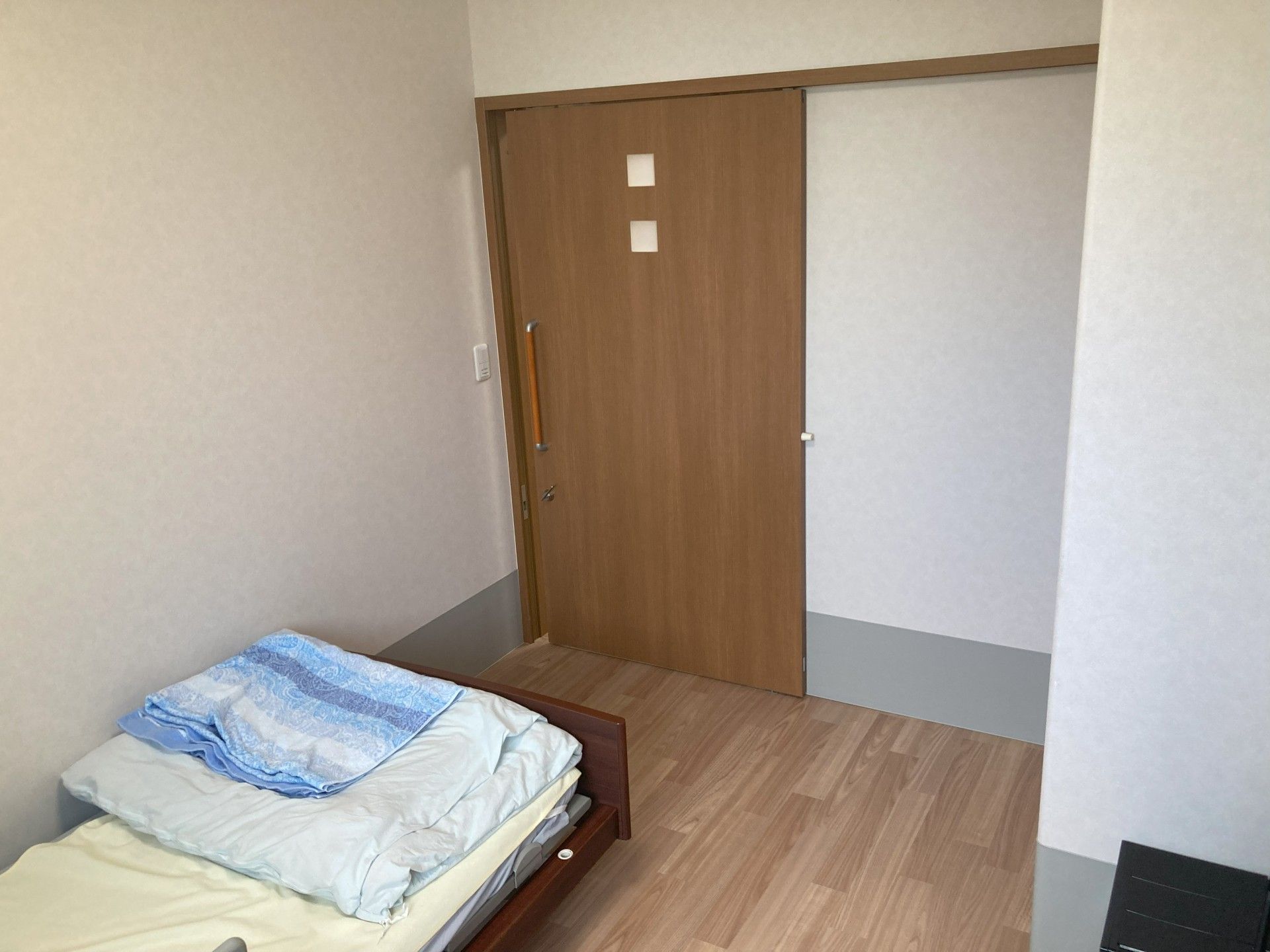 快適な個室の寝室