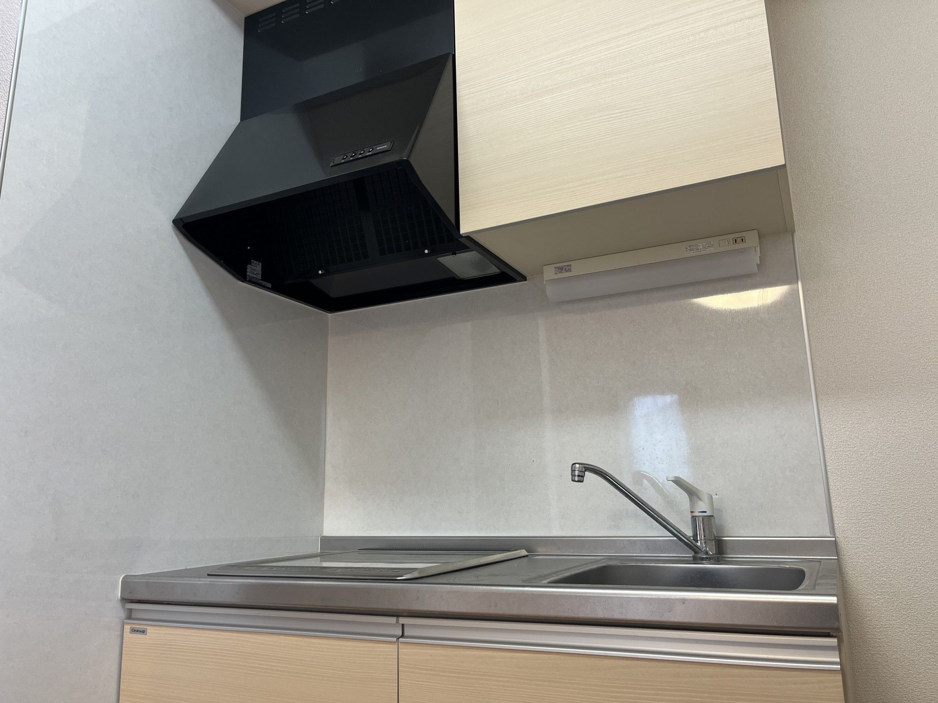 IH型のミニキッチンが完備されている居室