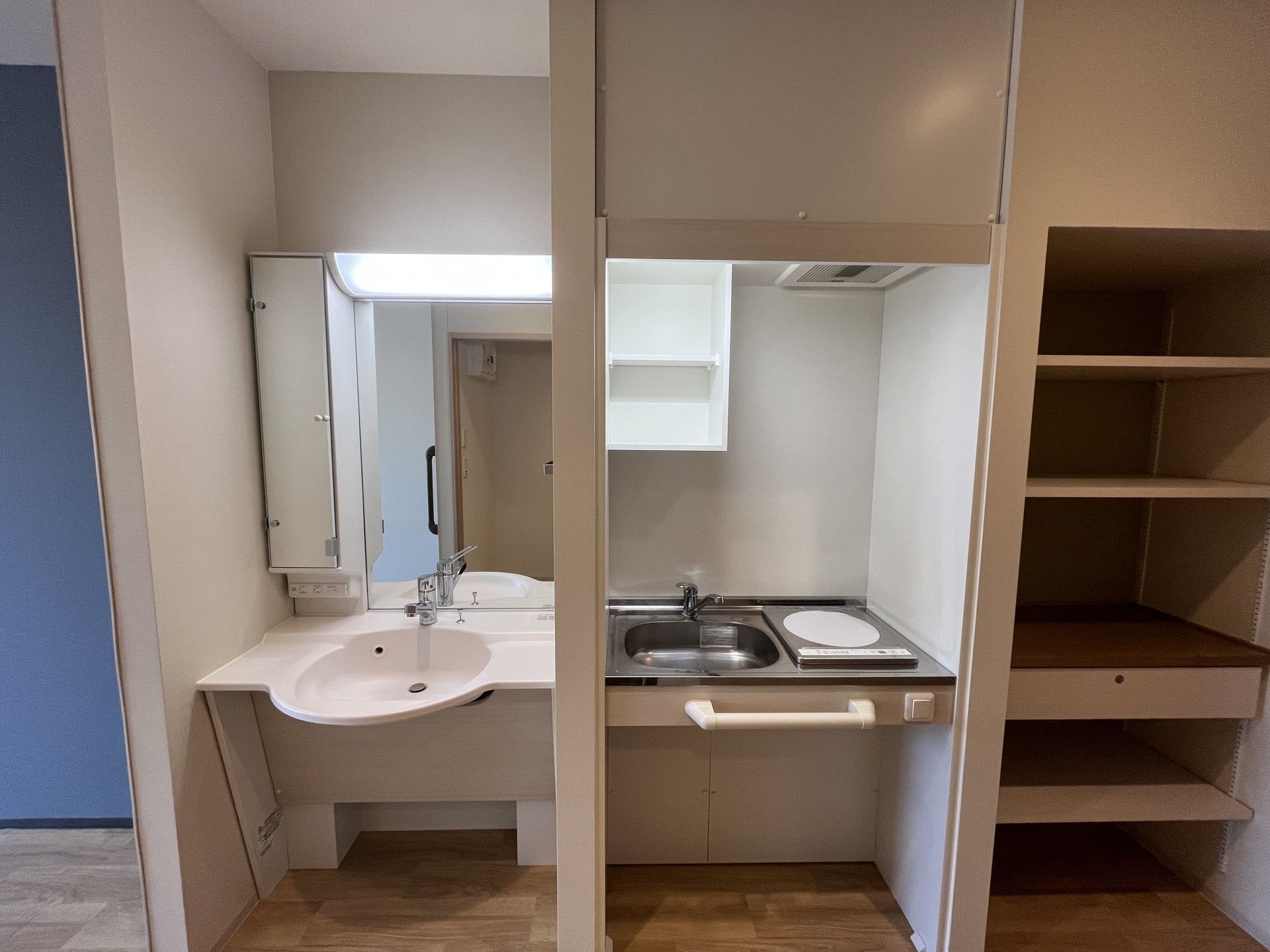 洗面台とキッチンの設備