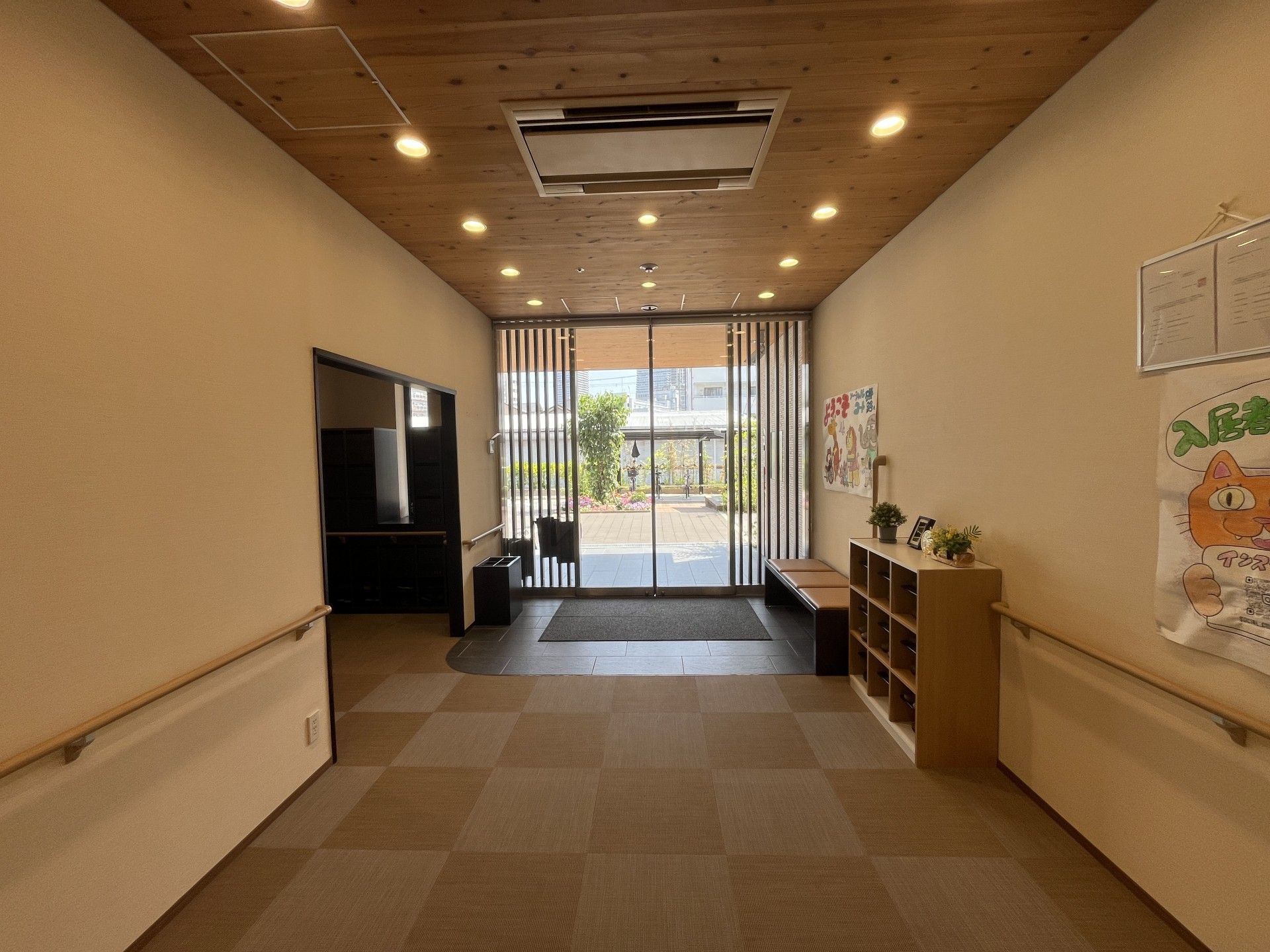 明るいエントランス