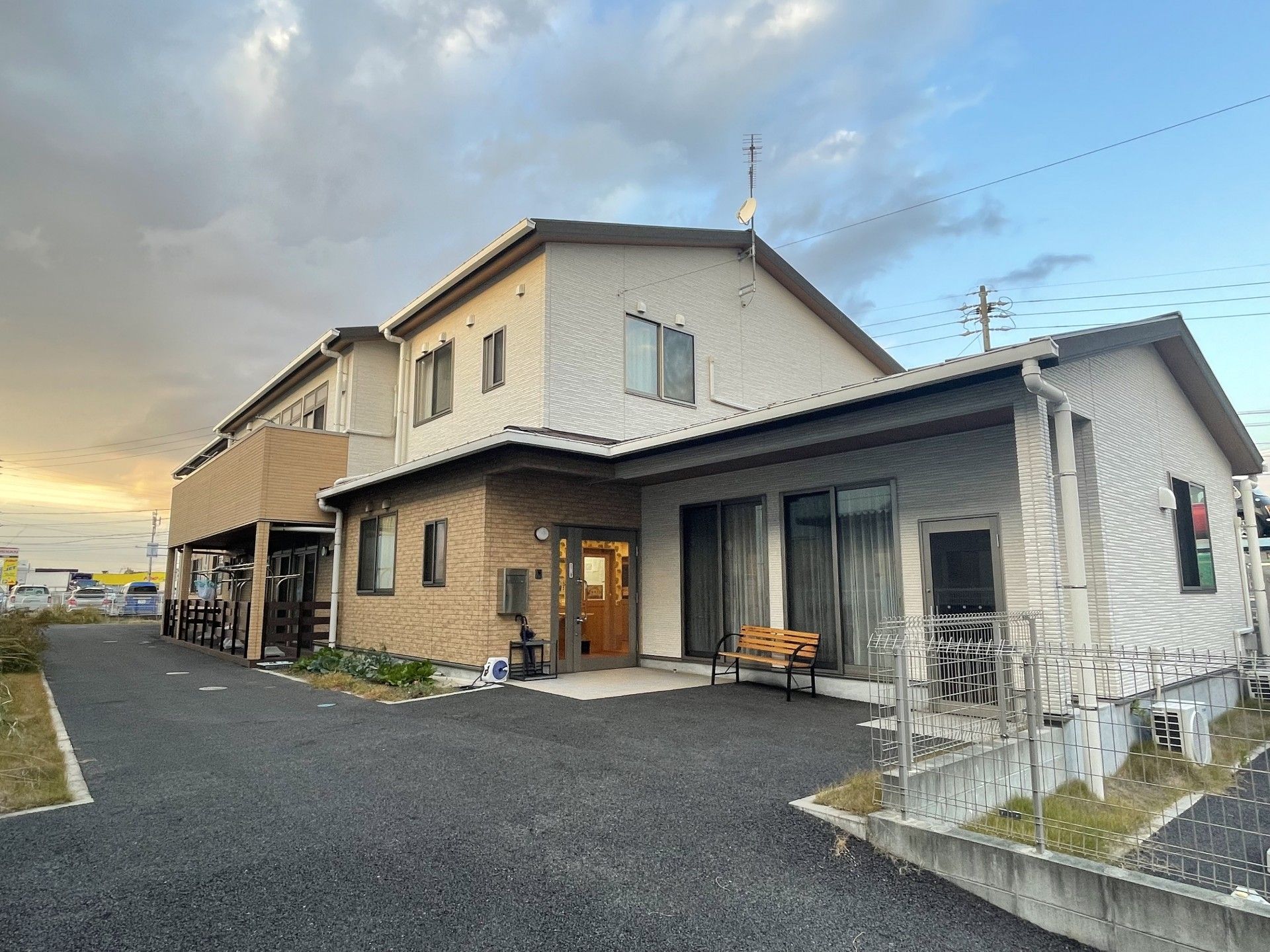ゆとりある施設の外観