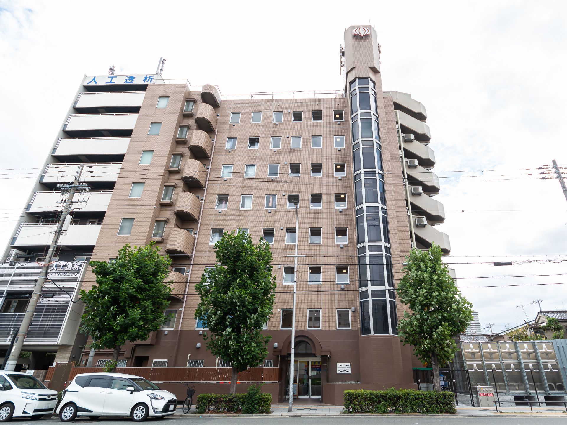 ８階建ての館内