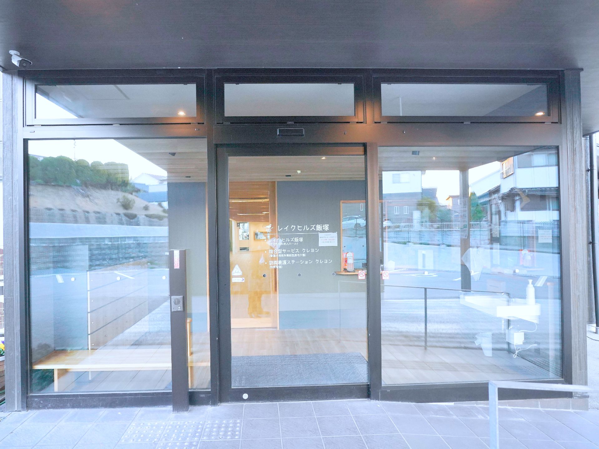 段差がなく、移動にストレスのかからない玄関