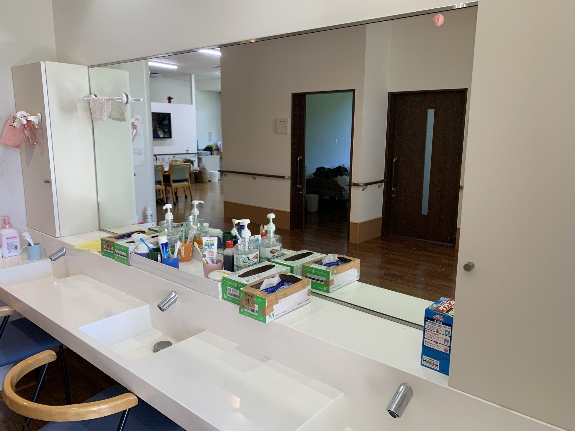 清潔な洗面スペース