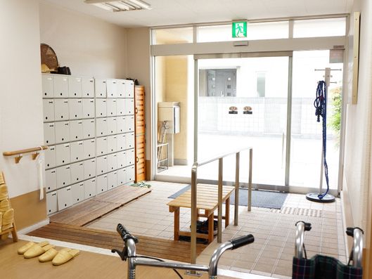 エントランス内側