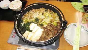 カセットコンロのすき焼き鍋