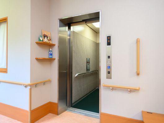 エレベーター
