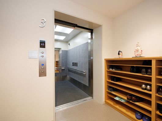 エレベーター