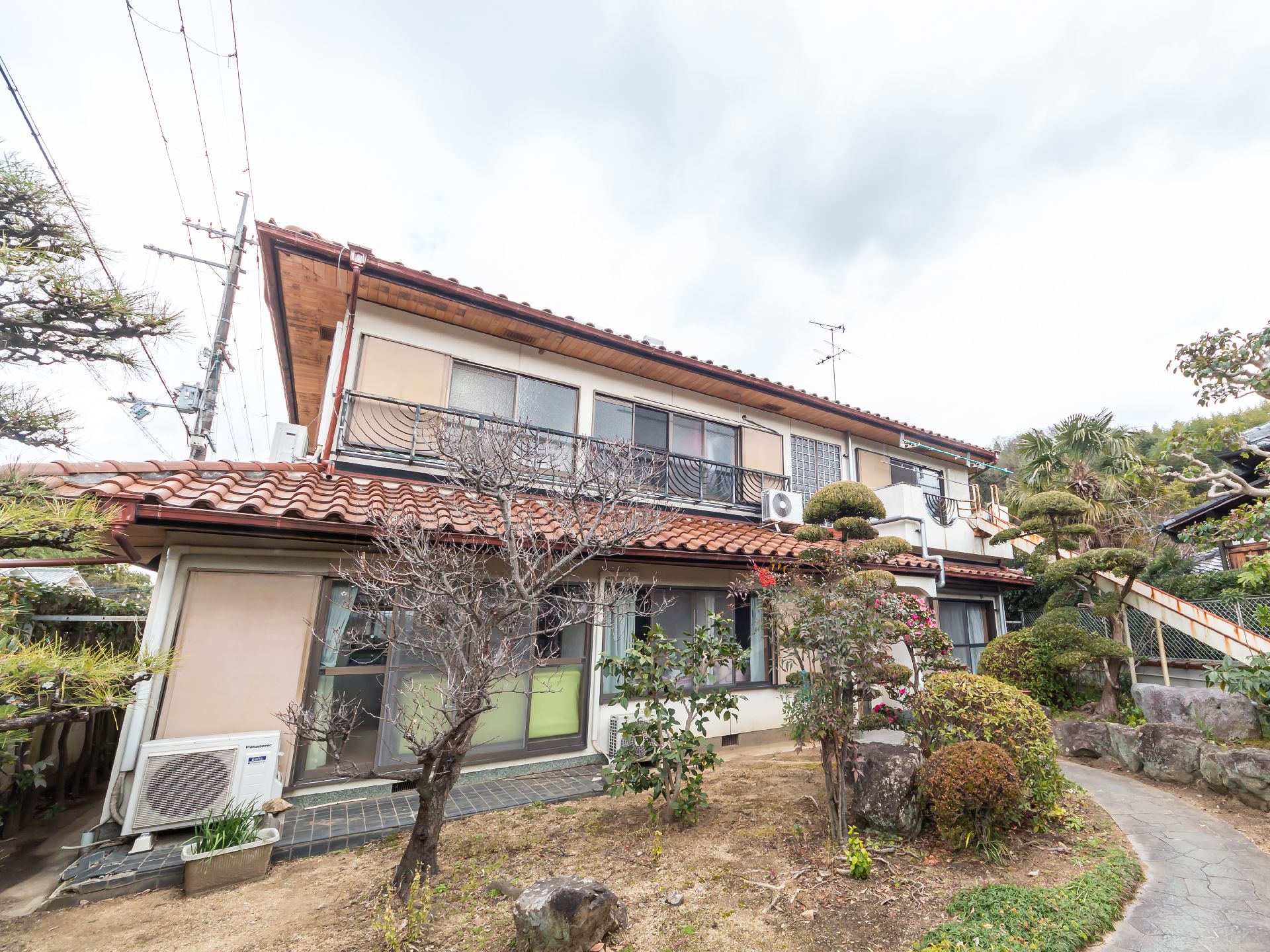 ２階建ての施設