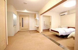 落ち着いた個室の様子