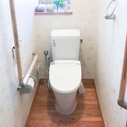 手すり付き快適トイレ