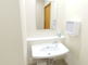 介護施設のトイレと洗面所
