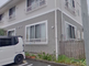 静かな住宅街の交差点