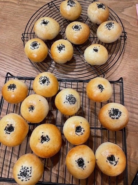 焼き立てパン料理