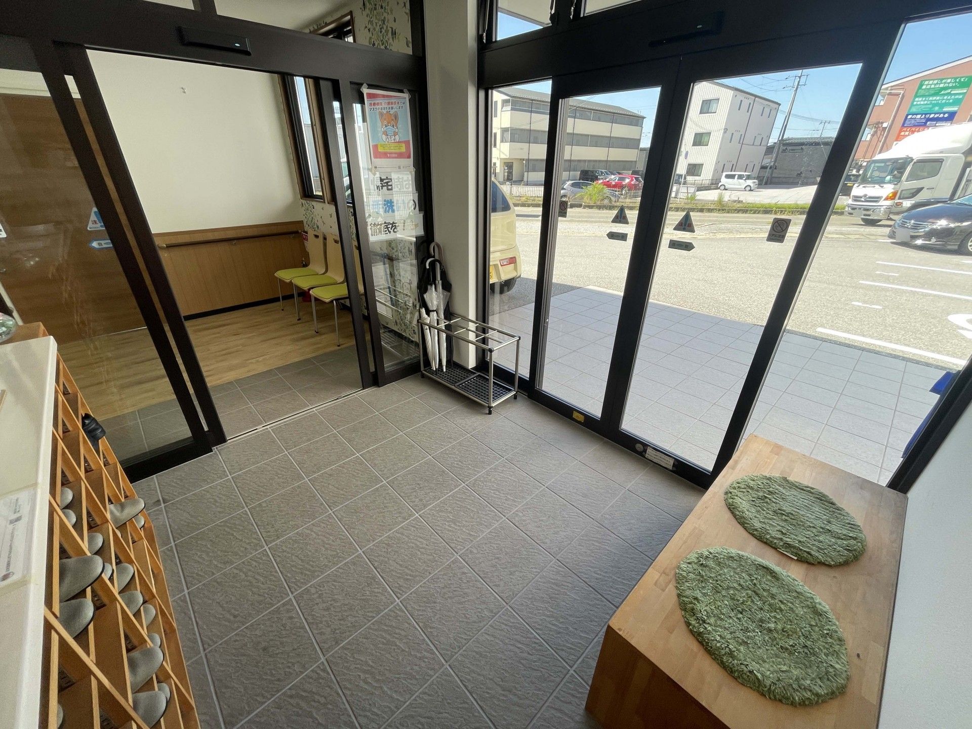 広いエントランス