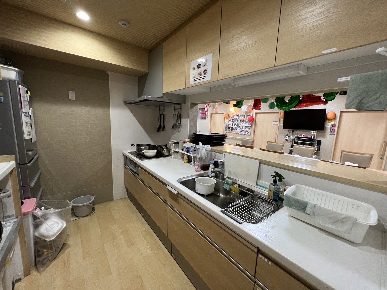 設備整った共用キッチン