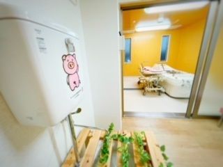 寝たきりの方が横になった状態のままで入浴できる機械浴