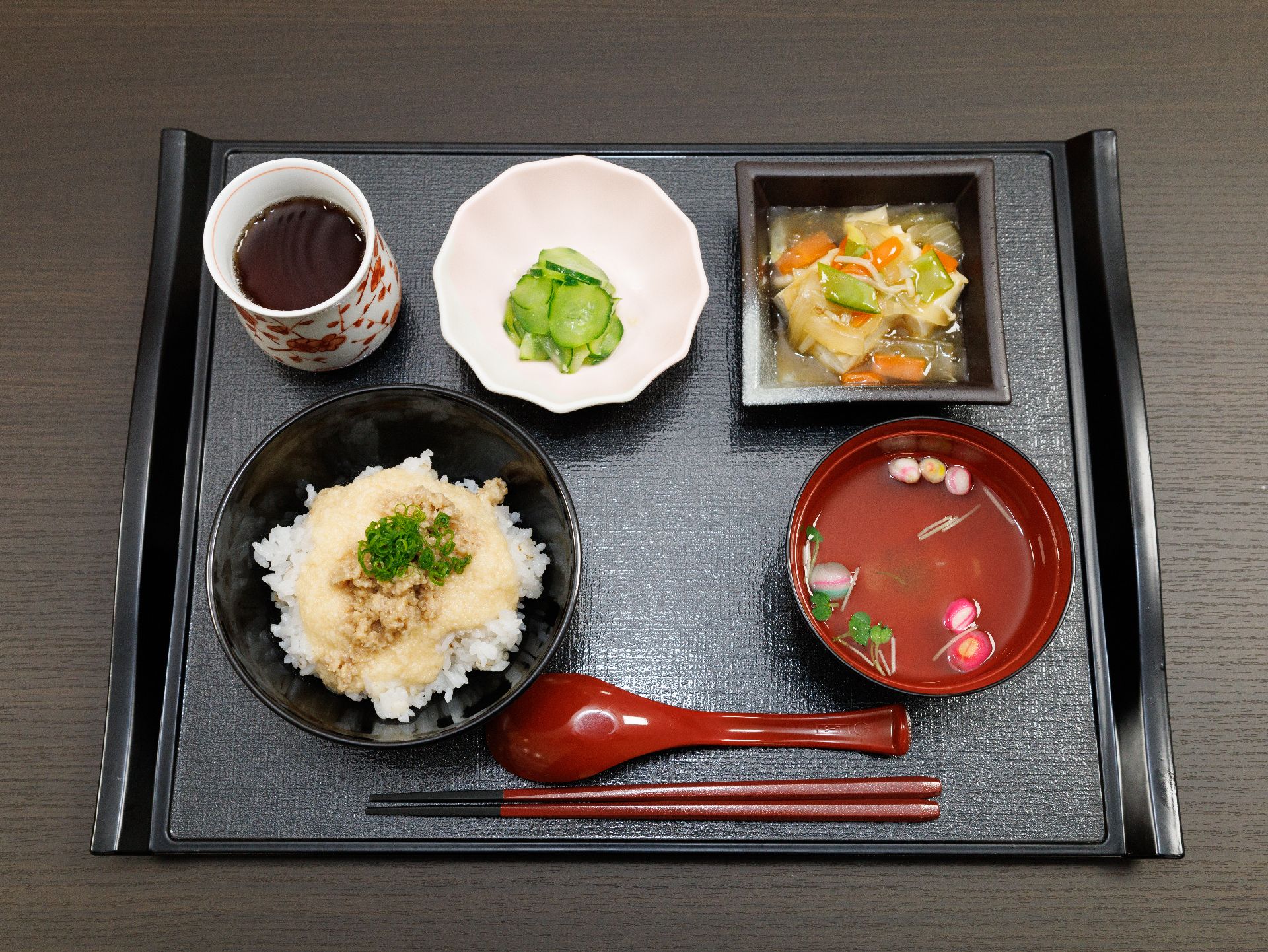 入居者一人ひとりのの体調や嚥下機能に合わせて調理される食事