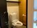 扉がついた造りとなっており、安全面にも考慮されている。ウォシュレット付きのトイレとなっている。