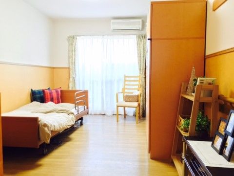 ラ・プラス鶴が沢の居室。居室は全て完全個室制となっておりますので、毎日をご自宅のようにお過ごしいただけます。