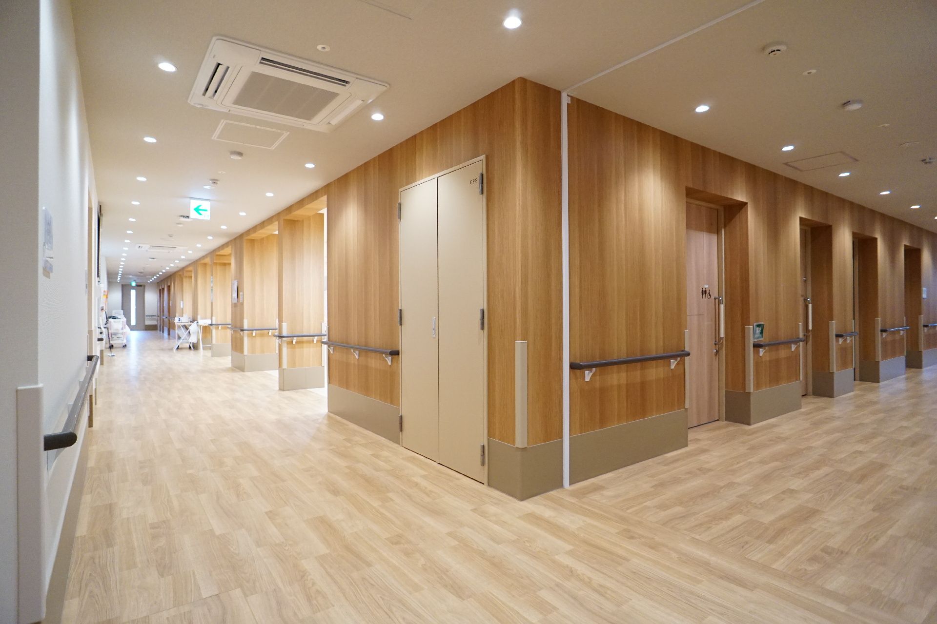 入居者や来館者に向けて設置されている総合案内の表示板