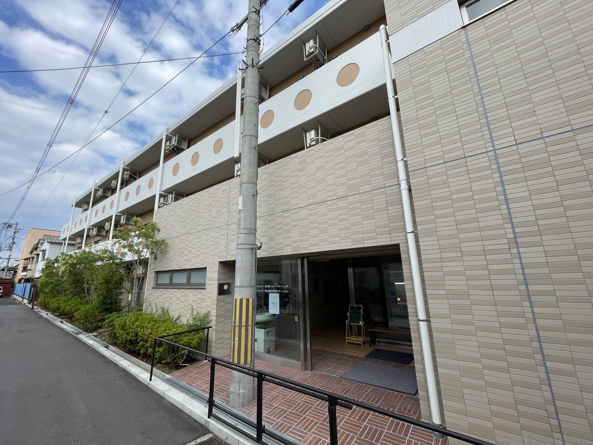 3階建ての建物