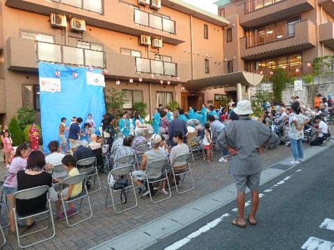 ラ・プラス青山の日常。毎日沢山の方々と関わる、明るく楽しい日々となっております。