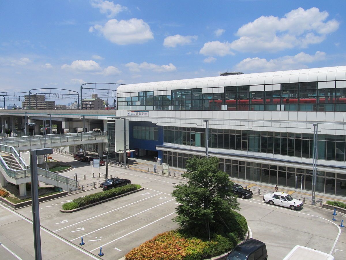 ラ・プラス青山の周辺環境。最寄り駅は名鉄名古屋本線の鳴海駅です。