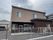 落ち着いた色合いの建物