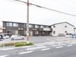 2階建てのサービス付き高齢者向け住宅の外観
