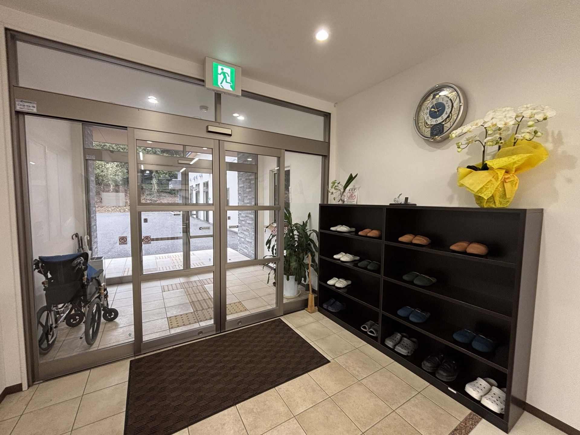 スリッパ棚と出入口