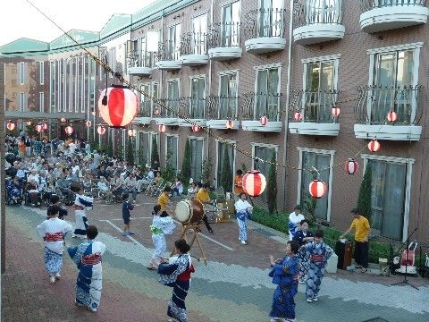 ラ・プラスヒルトップのイベント。季節に合わせたイベントや食事をご提供しております。毎日を楽しみながらお過ごしください。