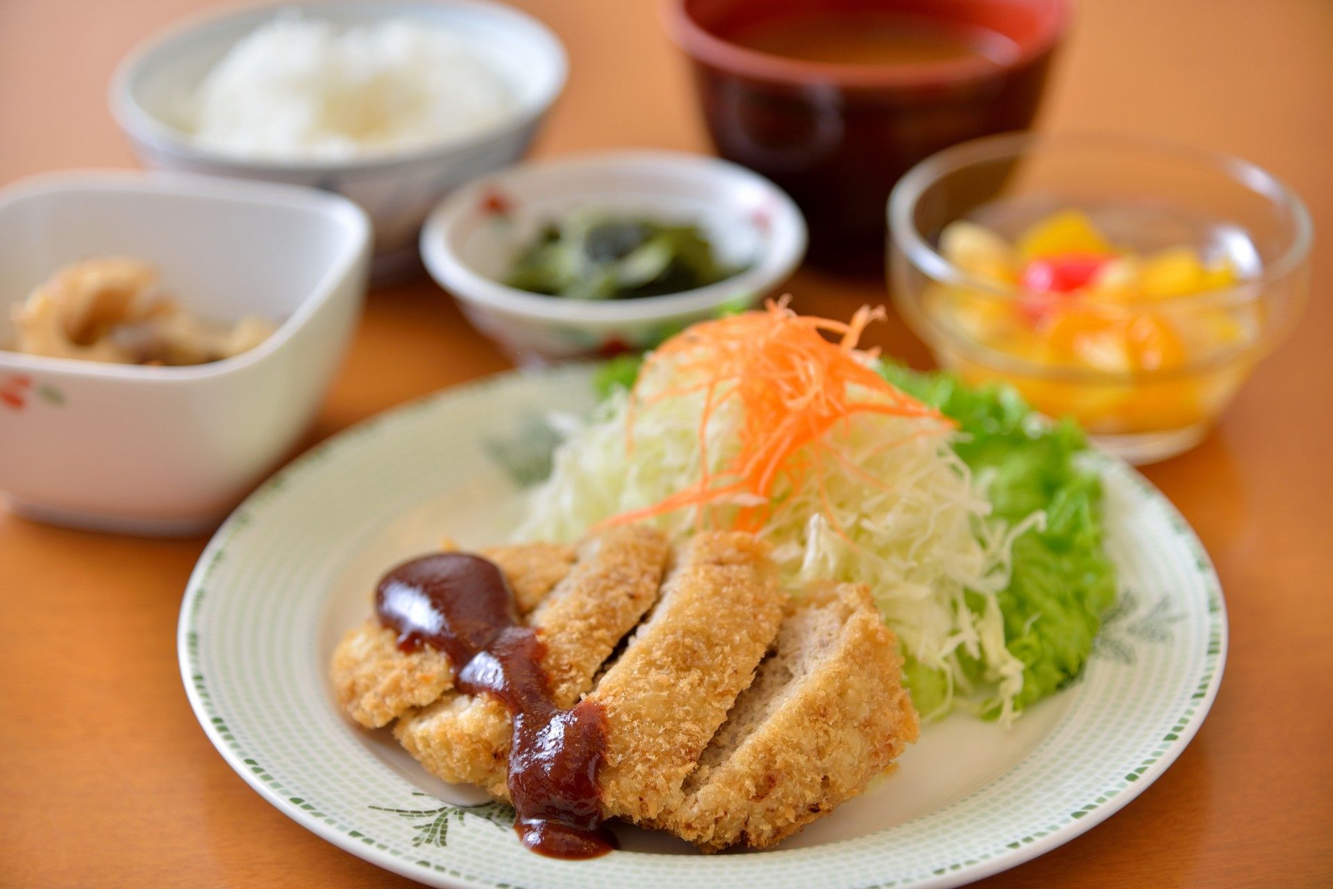 手作りの温かい食事