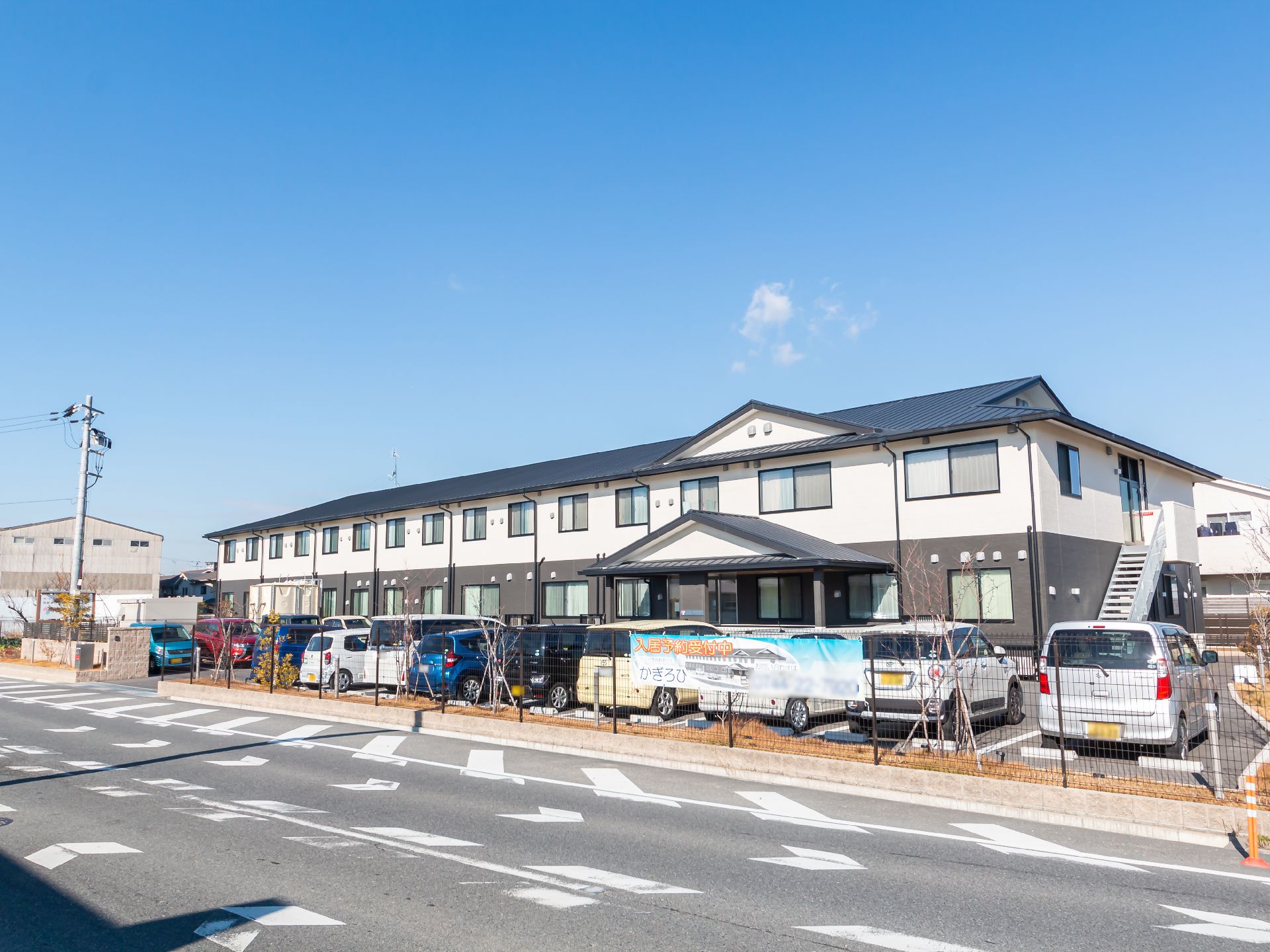 サービス付き高齢者住宅の外観