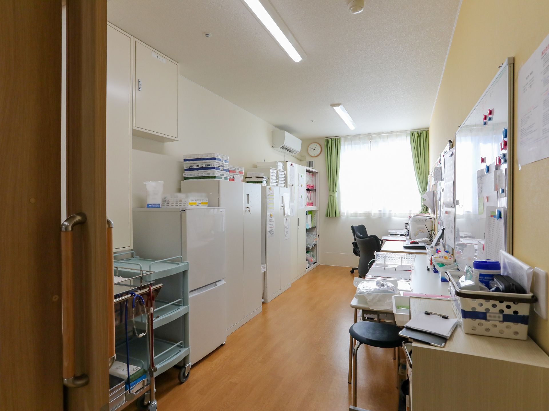 さまざまな作業を行う際に利用するスタッフルーム
