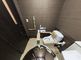 バリアフリー設計のトイレ空間