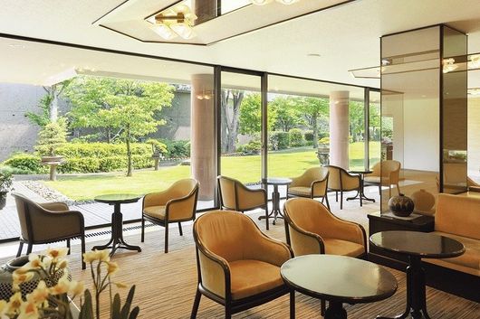 ロビーラウンジ