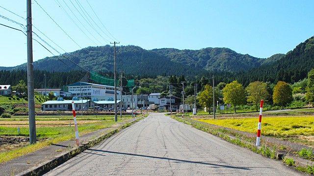 自然豊かな施設外観