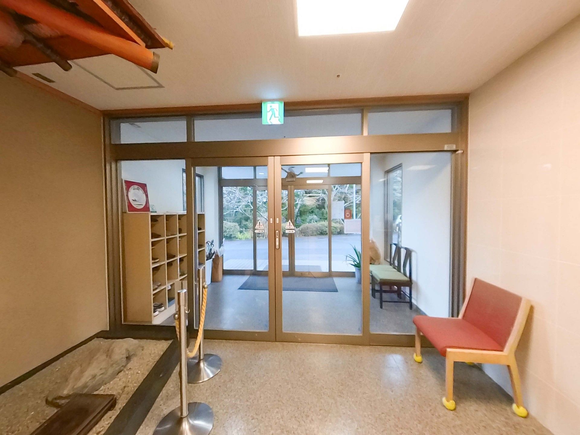 広いエントランス